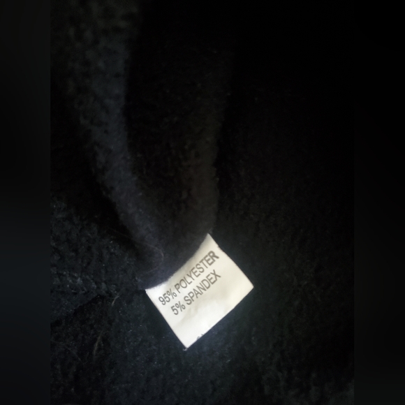 Women Casual Pullover Lips - Picture 3 of 6